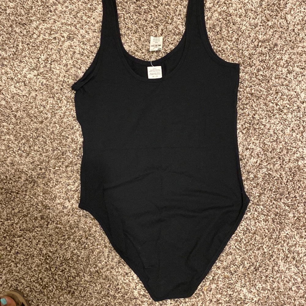 PINK bodysuit - Picture 5 of 5